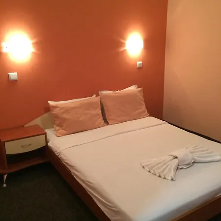 Hotel Edona *